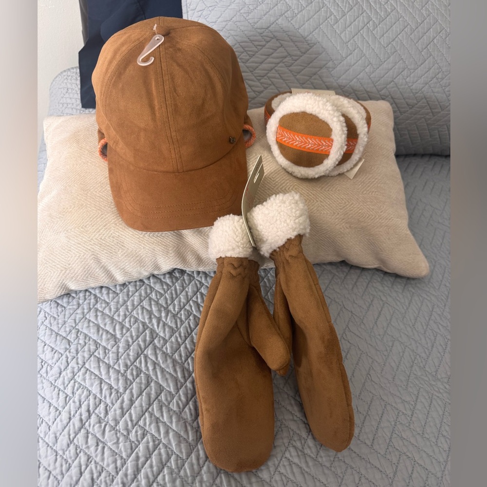 Koolaburra Tan and White Winter Set